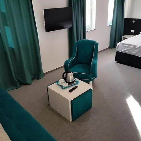 Sax Hotel