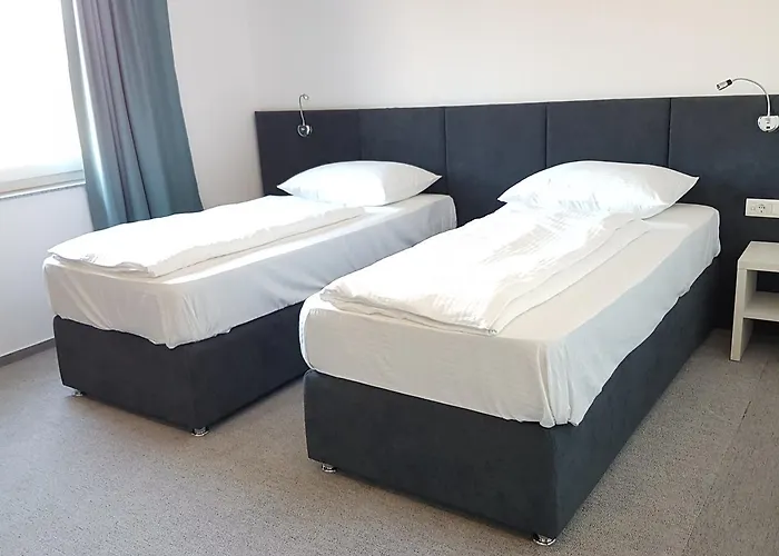 Sax 3* Gracanica (Tuzla)